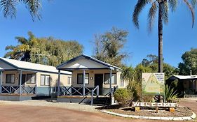 Pinjarra Caravan Park And Cabins